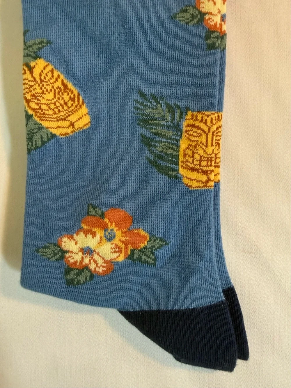 Tommy Bahama Tropical Tiki Cotton Blend Dress Socks One Size Fits Most NWT